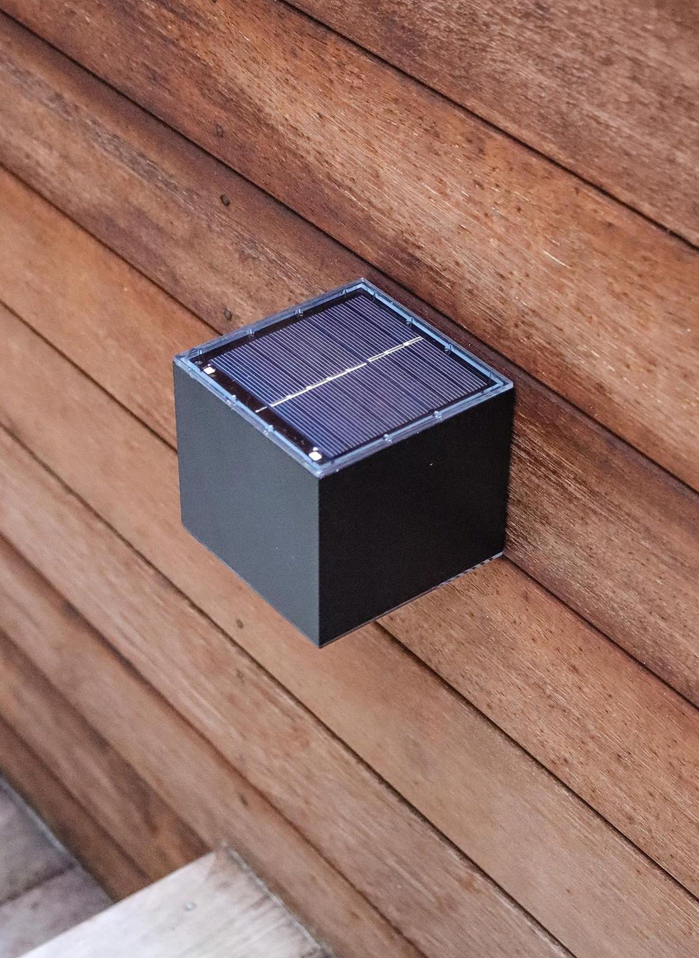 Solar Cube Wall Light
